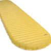 Slaapmat Thermarest NeoAir Xlite Lemon Curry Regular Wide -NL Kampeeruitrusting Verkoop 2024 13212 tr neoair xlite lemoncurry wmns regular angle 2