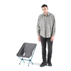 Campingstoel Helinox Chair Zero Grey -NL Kampeeruitrusting Verkoop 2024 4 chairzeroblackmale185cmmodelcut2 1200px2000x 1